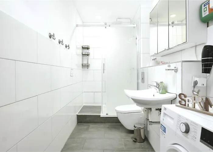 Blue Chili 31 - Stadtwohnung Fuer 7 - Modern Zentral Karlshorst Wlan Appartement *