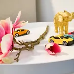 Apartamento Blue Chili 31 - Stadtwohnung Fuer 7 - Modern Zentral Karlshorst Wlan