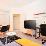 Apartamento Blue Chili 31 - Stadtwohnung Fuer 7 - Modern Zentral Karlshorst Wlan Berlim