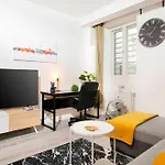 Blue Chili 31 - Stadtwohnung Fuer 7 - Modern Zentral Karlshorst Wlan Apartamento