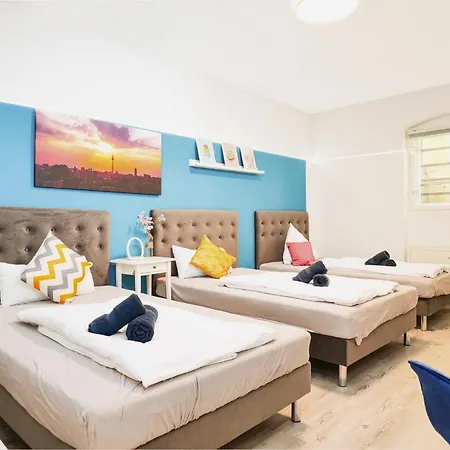 Apartment Blue Chili 31 - Stadtwohnung Fuer 7 - Modern Zentral Karlshorst Wlan Berlin
