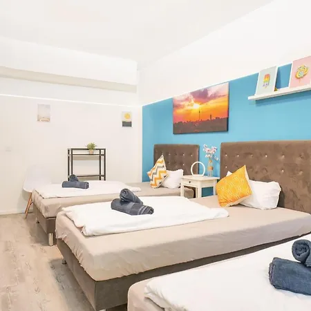 Apartment Blue Chili 31 - Stadtwohnung Fuer 7 - Modern Zentral Karlshorst Wlan