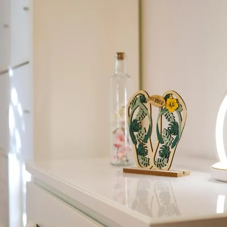 Blue Chili 31 - Stadtwohnung Fuer 7 - Modern Zentral Karlshorst Wlan Apartment Berlin