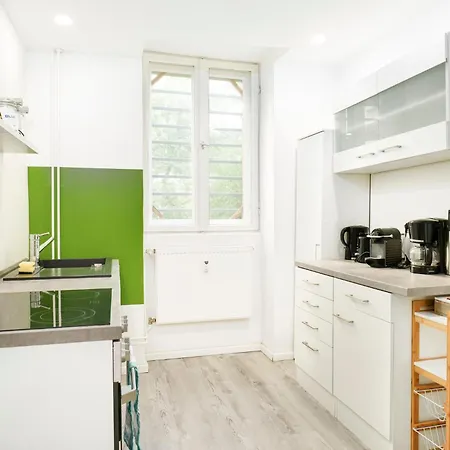 Apartment Blue Chili 31 - Stadtwohnung Fuer 7 - Modern Zentral Karlshorst Wlan Berlin